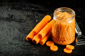 Carrots: Nutritional and Health Benefits & Focus on Men’s Health, Prostate Health, and Urinary Function
