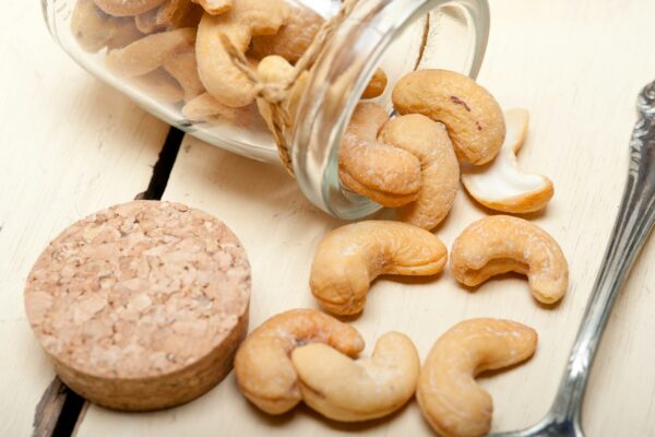 Cashews: A Comprehensive Review on Their Benefits for Middle-Aged Men’s Health